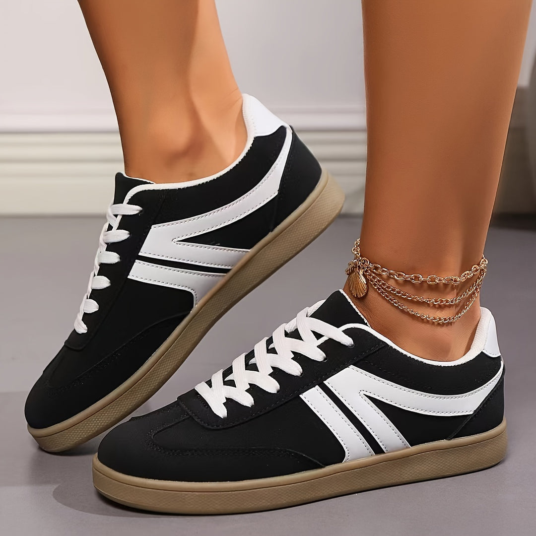 Sienna Classic Lace-Up Sneakers